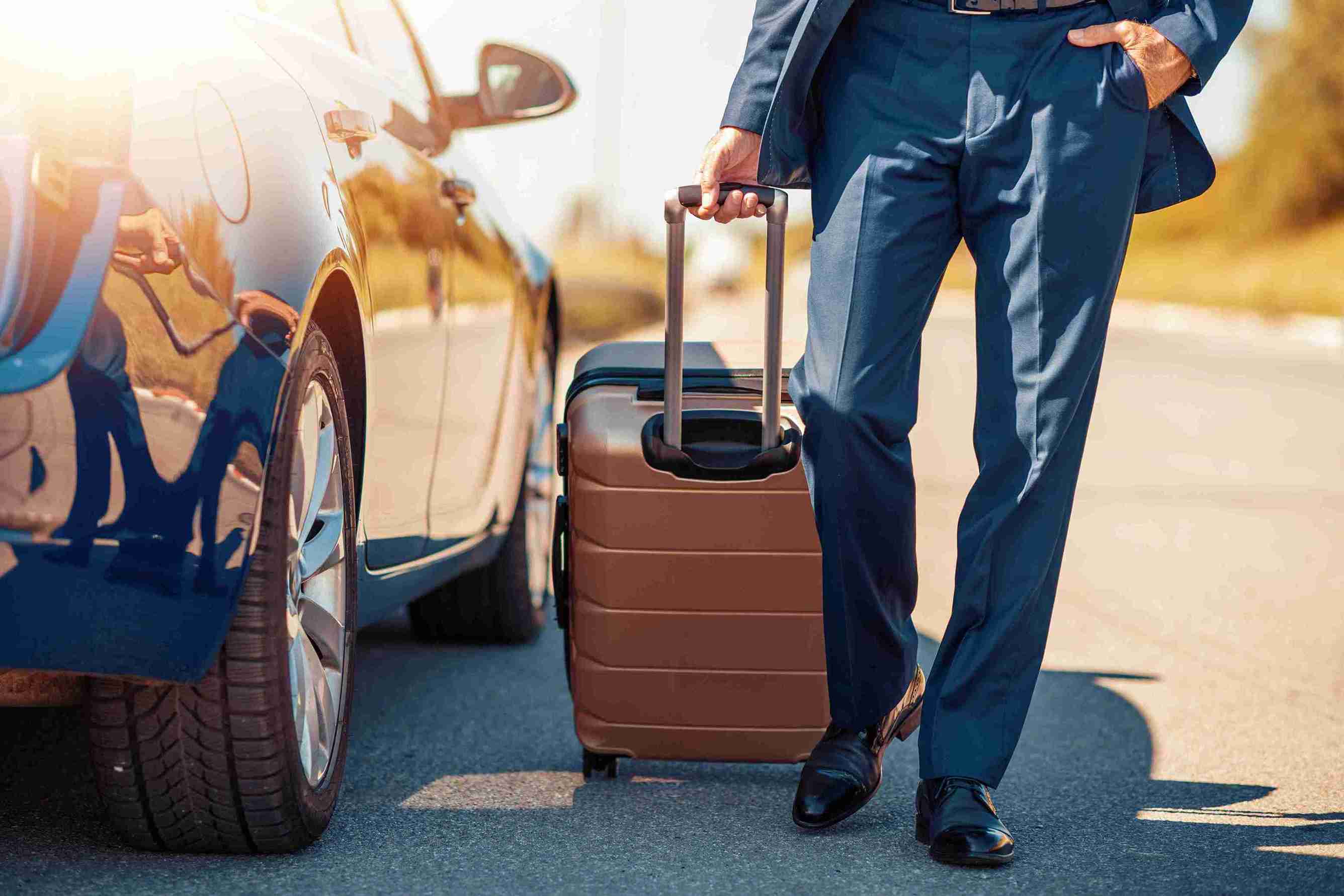  Airport Transportation Services | EZ Airport Limo