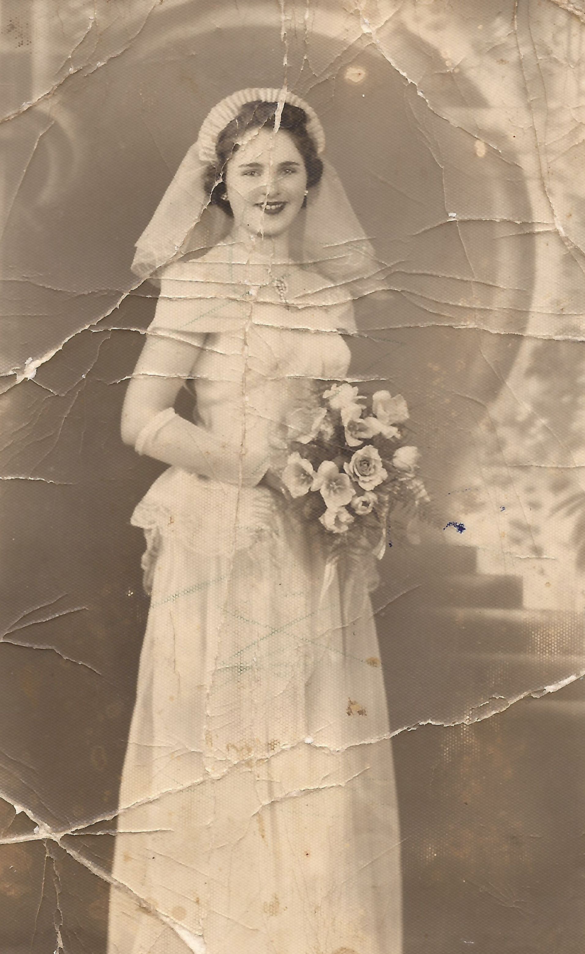  Careful Old Photograph Restoration for Family Memories and Photos