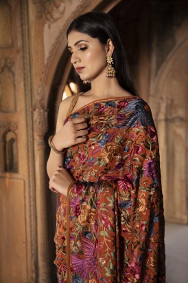 Chikankari Embroidery Sarees In Delhi For Elegant Traditional Indian Looks