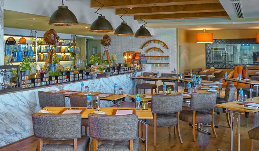  Explore Memorable Dining Experiences on Palm Jumeirah
