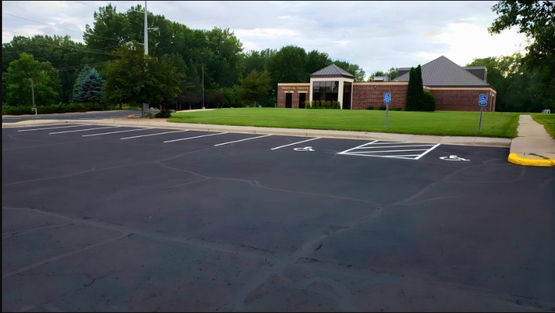  Professional Sealcoating for Business Properties