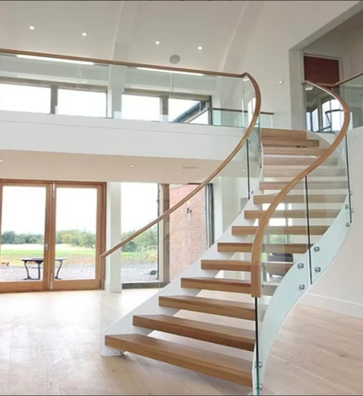  Why Choose Aluminium Windows for Properties in Dubai?