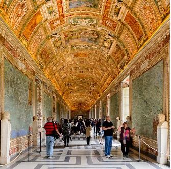  Book your tailored Vatican guided tour to unearth the stunning marvels of Rome