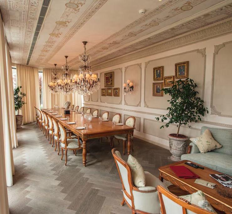  Finest Interior Furniture in Delhi: Elegant Furniture Choices for Refined Living Spaces