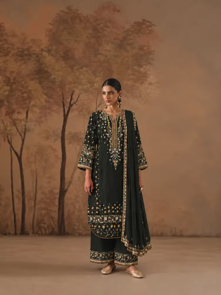  Buy Festive Suits Online – Get Elegant Ethnic Attire
