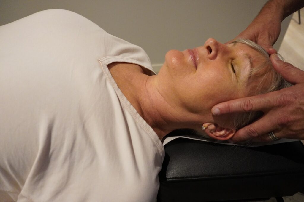  How Can a Posture Improvement Chiropractor Support Better Posture?