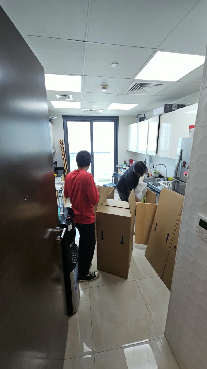  Local Movers in UAE | A One Movers LLC