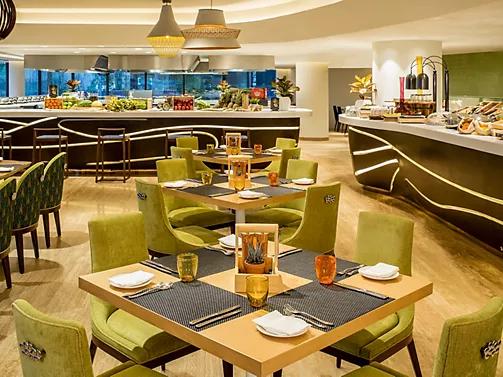  Explore Dining Offers and Theme Nights in Palm Jumeirah