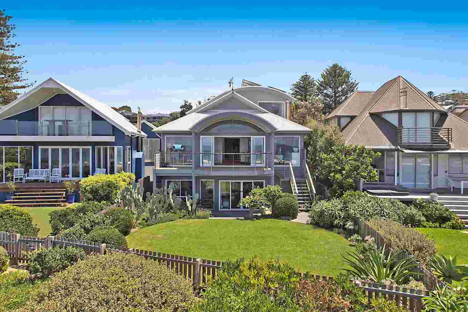  Luxury Home Builder Services in Avoca Beach