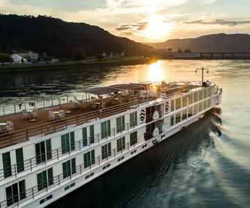  Give Yourself a European Christmas on Uniworld, Call CruiseBay
