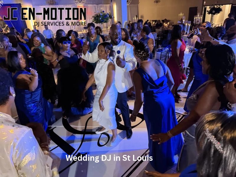  Wedding DJ in St Louis for a Perfect Celebration