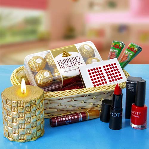  Make Karwa Chauth Special with the Best Gift Ideas from OyeGifts