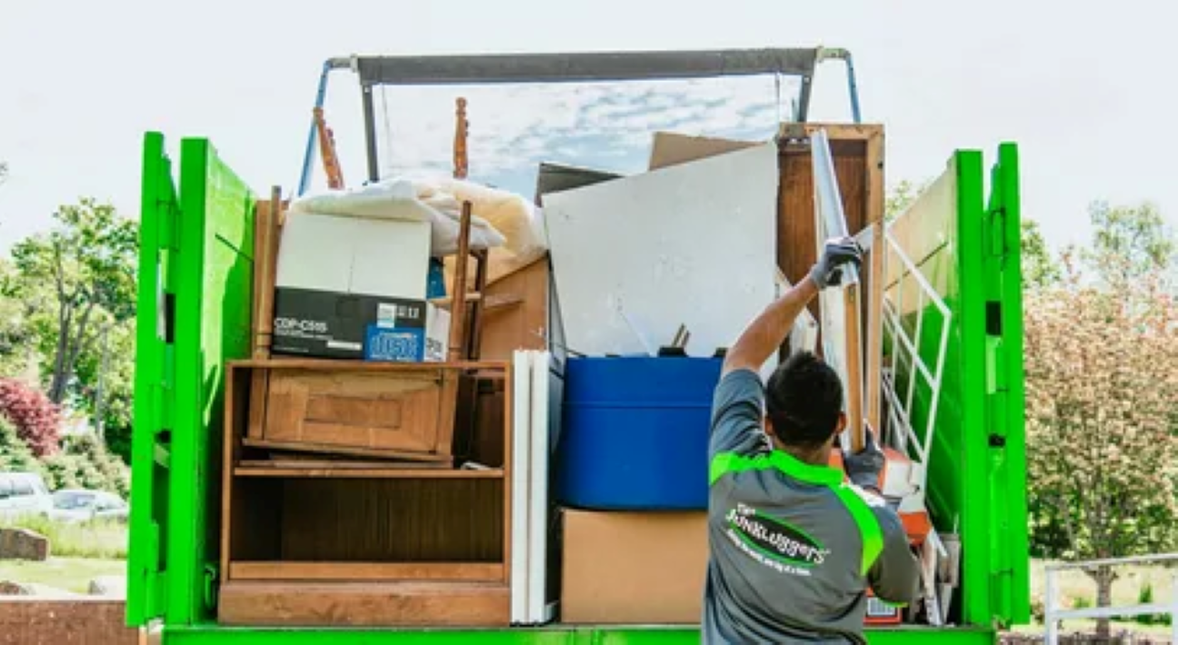  Reliable Trash and Junk Removal Services for Easy Property Cleanup