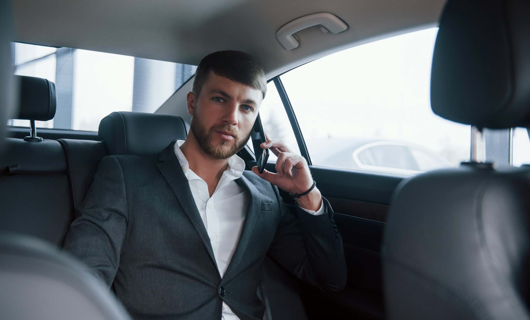  Mercedes S Class Chauffeur Service for VIP Arrivals and Exclusive Events