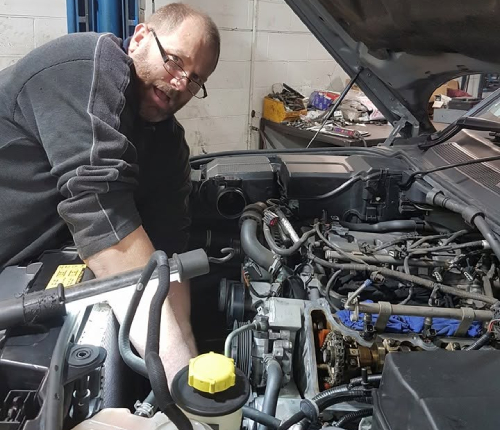 Car Losing Power? Hire Car Diagnostic Mechanic Narrabeen Today